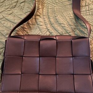 Bottega Veneta Black Woven Leather Bag with certified number( on last picture)